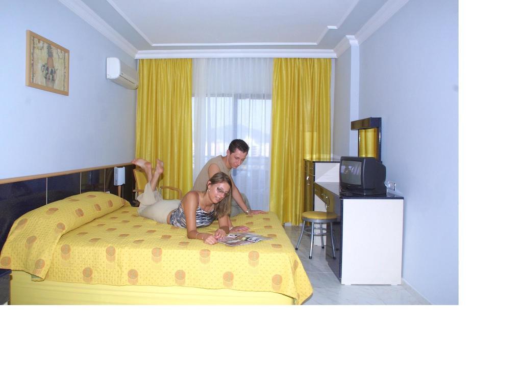 Ares Hotel Mahmutlar Quarto foto